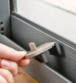 Locksmith Key Store South Hackensack, NJ 201-365-4488 - broken-key-extraction